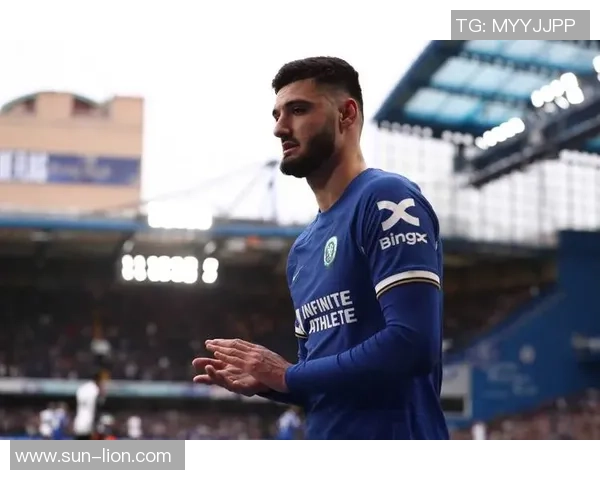 意甲激战：里昂惊险逆转切尔西绝杀瞬间点燃全场热情