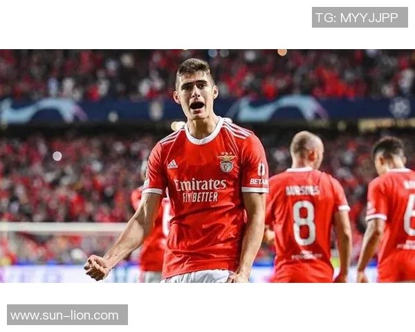 中超精彩对决AC米兰大胜本菲卡点球大战引发全场热潮与转会传闻